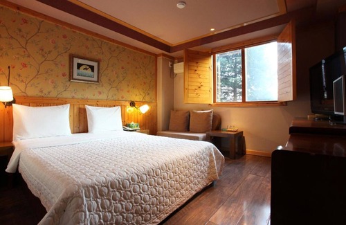 Pocheon Hotel | Pocheon Supsogui Gungjeon