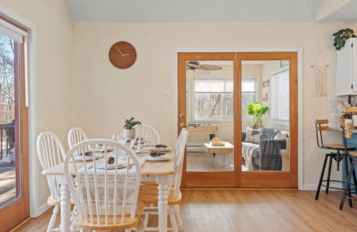 Pocono Lake Ski Chalet | Pocono Chalet Getaway | Pools, Hot Tub, Lakes