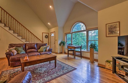 Gouldsboro House | Pocono Mountain Home with 3 Community Lakes!