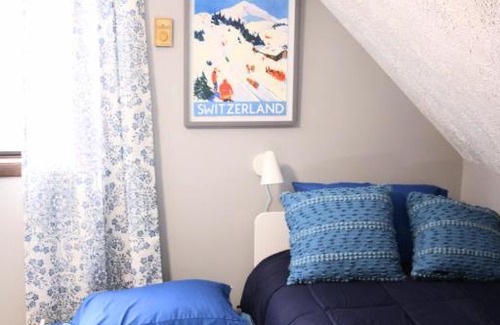Long Pond Ski Chalet | Poconos Family Cottage