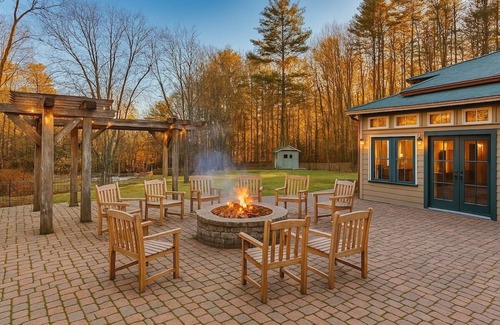 Millrift House | Poconos Mansion| Pool Hot Tub |Sauna |Tennis| Lake
