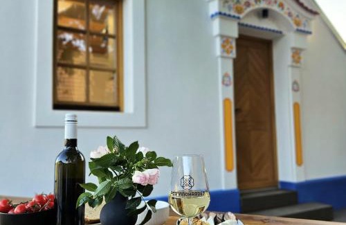 Mutenice Apartment | Pod vinohradem - apartmány & vinné sklepy