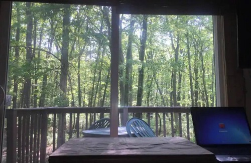 Kresgeville Cabin | Pohopoco Place Mountain Getaway (longer stay only)