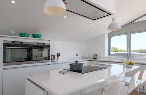 Polzeath Cottage | POINT BREAK, family friendly, with open fire in Polzeath
