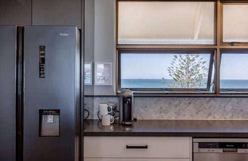 Buddina Apartment | Point Break - Sea & River Views, Nature & Relax