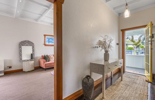 Point Chevalier Villa | Point Chevalier Life