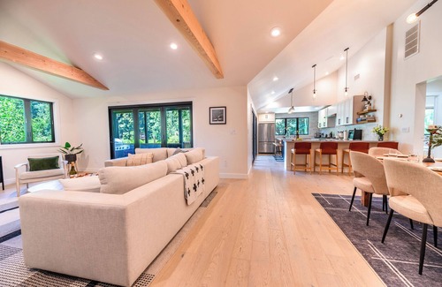 Hacienda House | Point of View- STUNNING & New EPIC Home! Private Dock! Hot Tub, Pups, WiFi