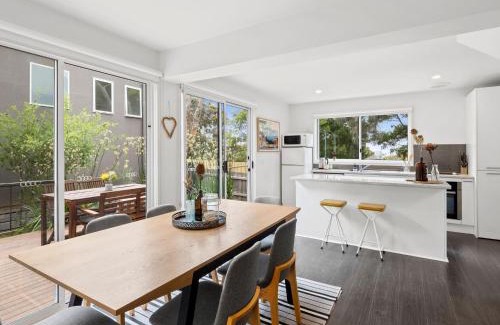 Surf Coast Apartment | Point Roadknight Paradise Villa 6