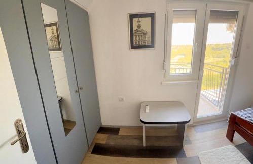 Sremski Karlovci House | Pokito House on the Hill