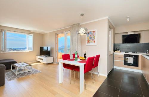Gruz Apartment | Polina's Sunset Apartment