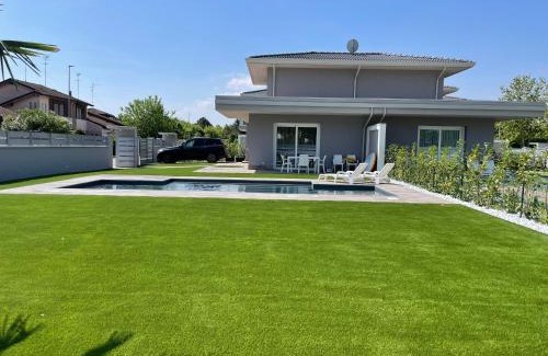 Lido delle Nazioni Villa | Polinesia 6