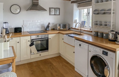 Saltash Cottage | POLLY'S BOWER, pet friendly, luxury holiday cottage in Landrake