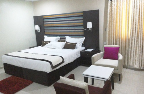 Port Harcourt Hotel | Polo Court Hotel