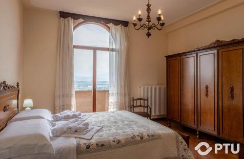 Montelaguardia Villa | PoloTuristicoUmbria Villa del Maestrale