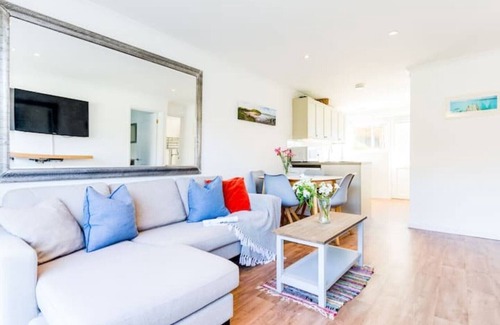 Polzeath Cottage | Polzeath 2 Bedroom Renovated Cottage by Beach