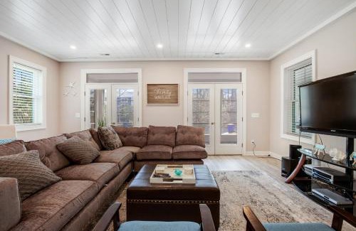 Bethany Beach House | Pond Acres - 402 Salt Pond