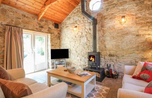 Mabe House | Pond Cottage