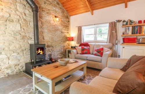 Mabe House | Pond Cottage