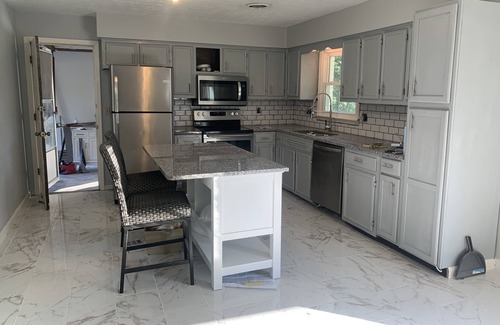 Somerset House | Pond Meadow place. Pet friendly 3 bedroom 2 bath home with fenced in back yard.