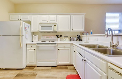 Sunset Beach Condo | Pond Views & Community Perks: Sunset Beach Condo!