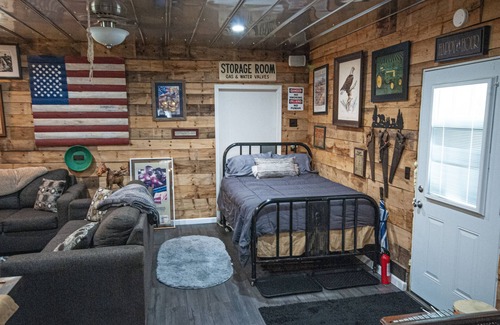 Hayesville Cabin | Ponderosa, Nice Open room by creek with two beds, full bath, living area, TV.