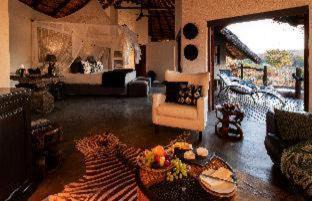Maruleng Cabin | Pondoro Game Lodge