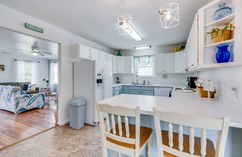Chincoteague House | Pony Paradise - Gaze at Ponies, Walk to the Carnival, and bring your family dog!
