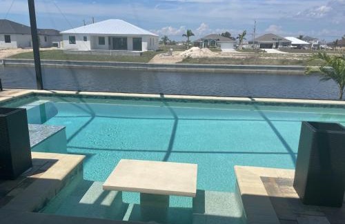 Burnt Store House | Pool and Spa, Canal Views, Sleeps 12! - Salted Air Villa