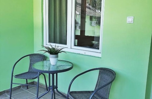 Novi Sad Bed & Breakfast | Pool and Villa Splav Dunavac
