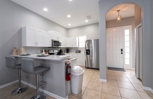 Lake Davenport Estates House | Pool Home in Gated Community Close to Walt Disney World