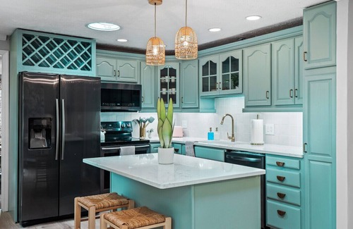 Vermilion House | Pool|Hot Tub|Game Room|Remodeled|Sleeps 10