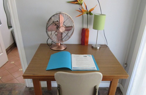 Broken Hill House | Pool House accommodation