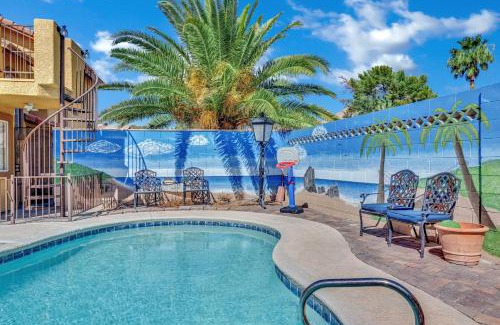 Sunrise Manor House | pool Jacuzzi BBQ good for relax lake casino