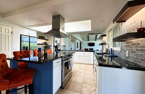 Fallbrook Villa | Pool Oasis Hilltop Villa, Views, Avocado Grove
