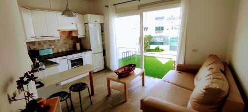 El Medano Apartment | Pool Terrace