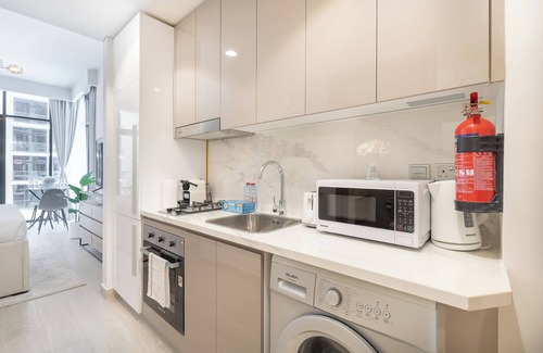 Nad Al Sheba Apartment | Pool View 2 adults 2 kids Brand New Czec