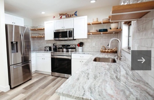 West Bradenton House | Poolside Paradise, Your backyard oasis!