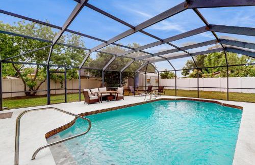 Kissimmee House | Poolside Postcards