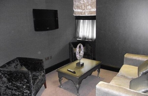 Rosebank Hotel | Popinjay Hotel