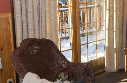 Grand Marais House | Poplar Creek Guesthouse
