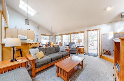 Deer Park House | Poplar Paradise