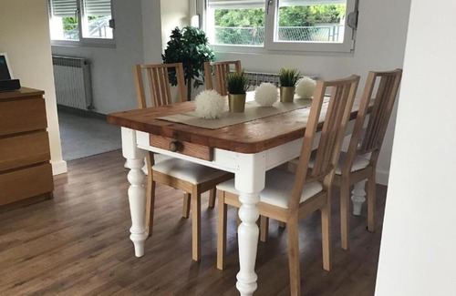 Kriz House | Poppy