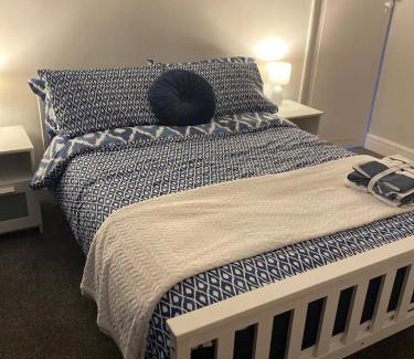Hoylake Apartment | Poppy's Coastal Retreat