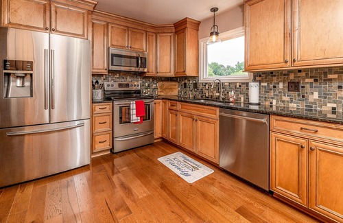 Mount Mourne House | Popular Pet Friendly Lake Home! Pool, Hot Tub & Sandy Beach! Book Summer '26 NOW