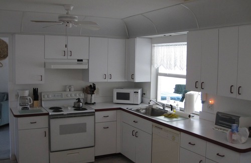 Port Charlotte House | Port Charlotte House with Electric Heated Pool - up to 86 Degrees!