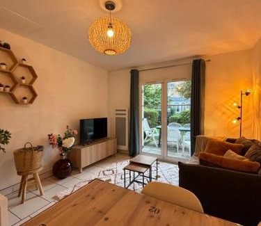 Port Guillaume Apartment | Port-Guillaume, résidence de vacances avec mer & piscine