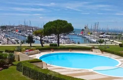 Le Grau-Du-Roi Apartment | Port Horizon - T3 terrasse vue port climatisé piscine WIFI résidence Escale Port
