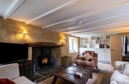 Rock House | Porthilly Greys