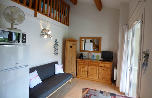 Portiragnes Villa | PORTIRAGNES PLAGE Villa 4/5 people in residence. Beach pool and parking: 150m