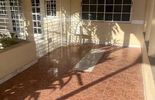 Portmore House | Portmore Havens Entire Guest House 1 bedroom